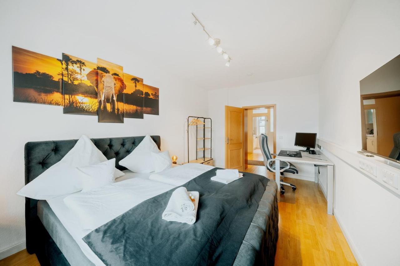 Blissplace 3 Zi Premium Apartment Nahe Getec Arena Mit Kingsize Betten Und Balkon Магдебург Екстер'єр фото