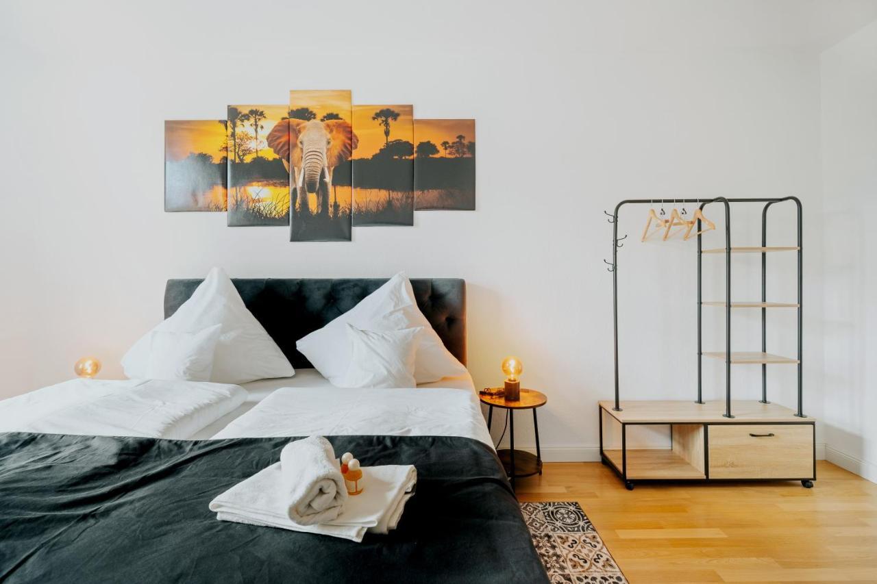 Blissplace 3 Zi Premium Apartment Nahe Getec Arena Mit Kingsize Betten Und Balkon Магдебург Екстер'єр фото